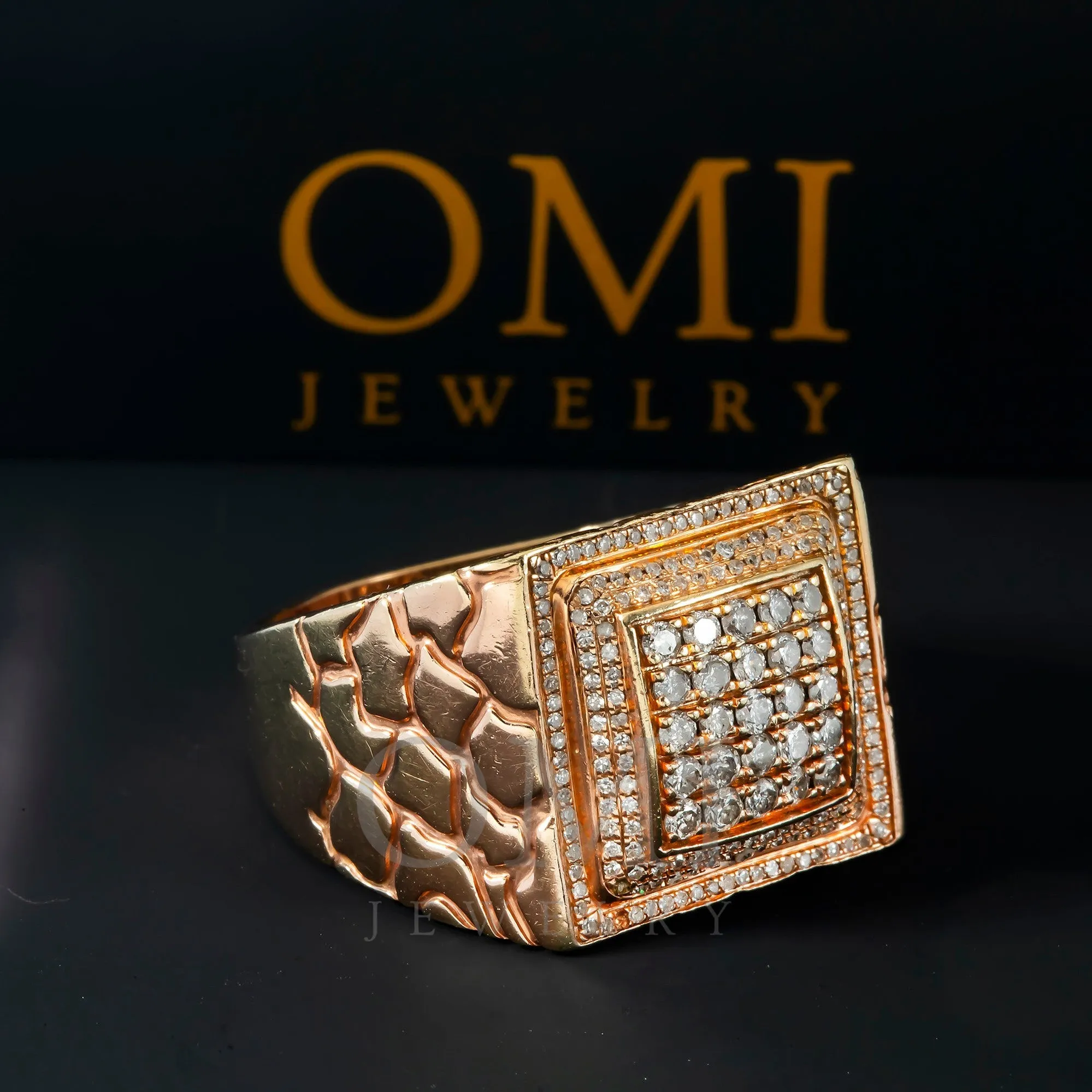 10K GOLD ROUND DIAMOND SQUARE STATEMENT RING 0.87 CT