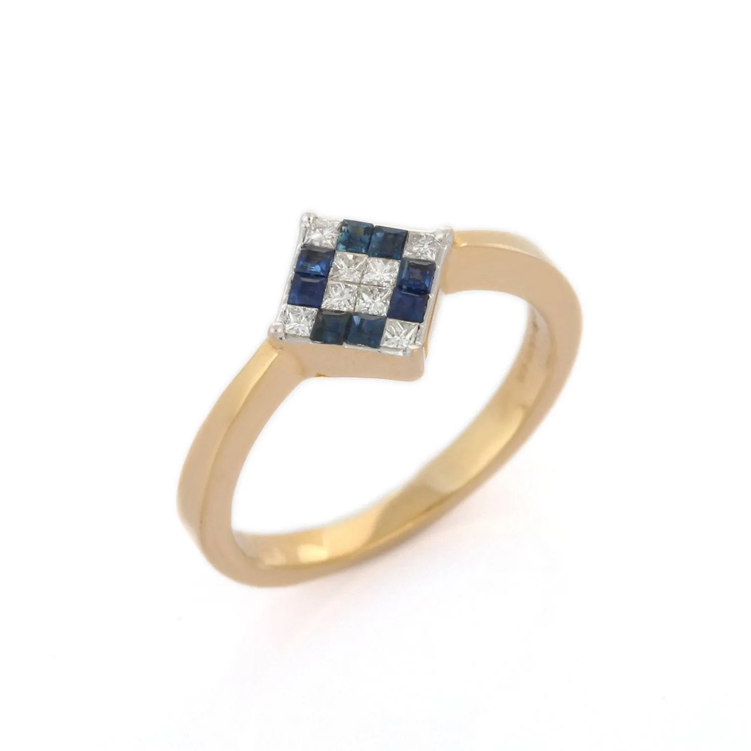 18K Yellow Gold Sapphire Ring