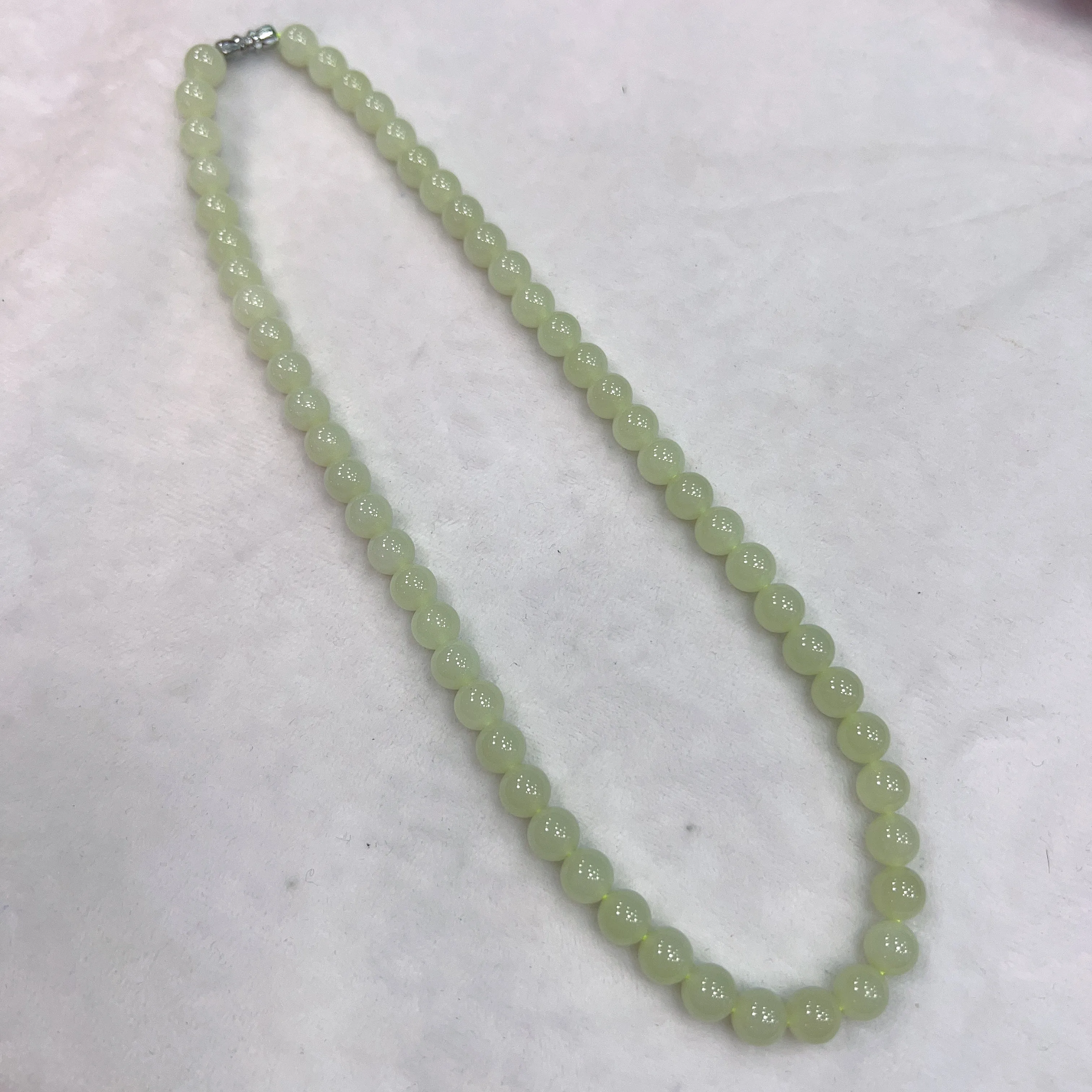 8mm Natural Light Green Nephrite Round Bead Necklace Strands for DIY Jewelry Projects