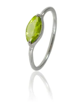 Amazon Stacking Leaf Ring Peridot