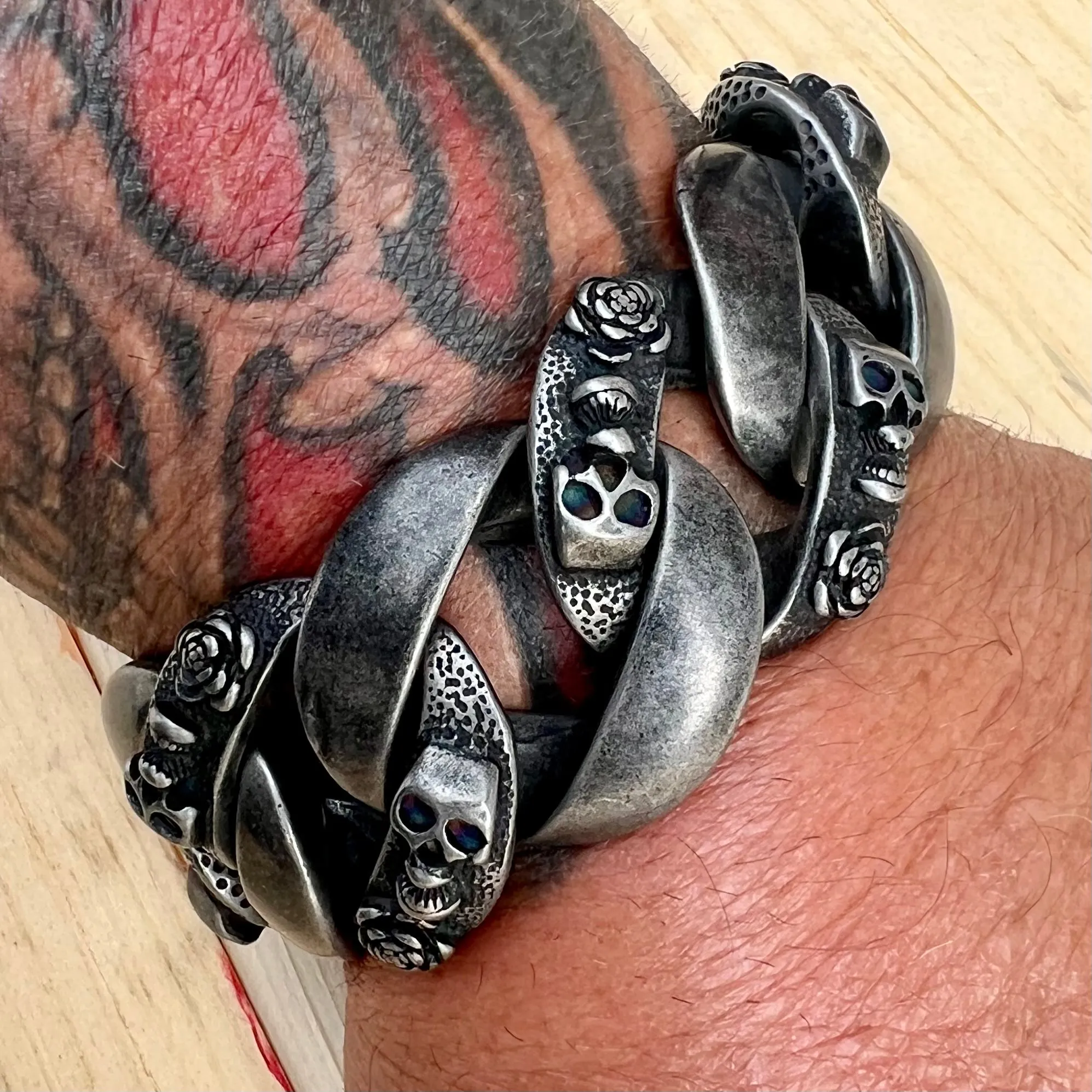 Bagger Bracelet - Skull & Roses - Classic - 1.25 Wide - B99