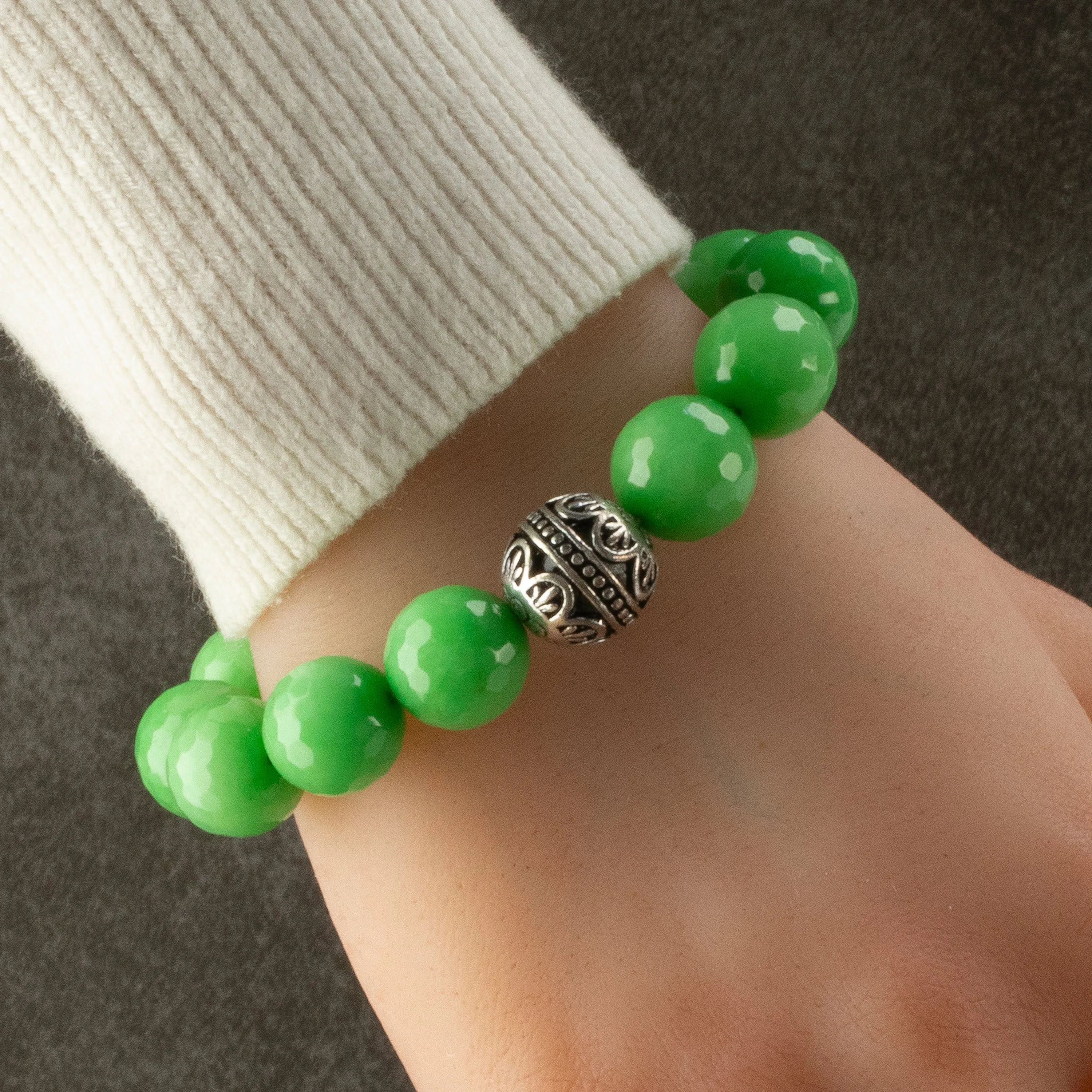 Faceted Green Color Enhanced Jade with Silver Accent Bead Gemstone Elastic Bracelet