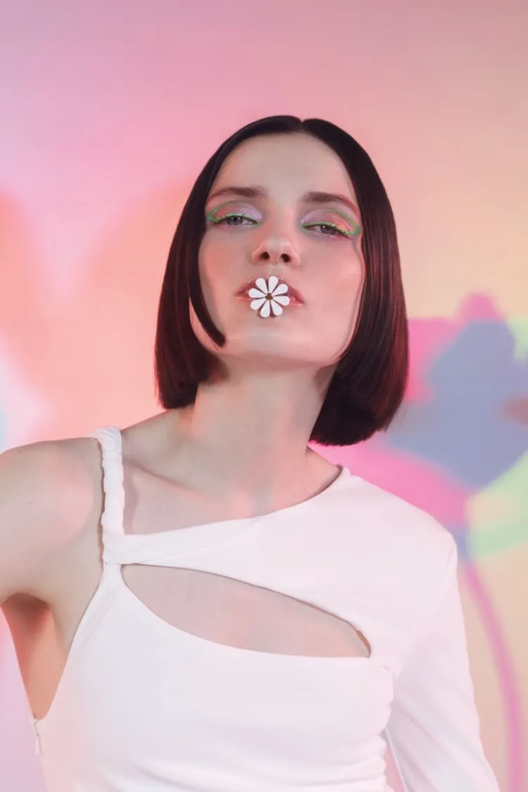 flower ring in gold and white