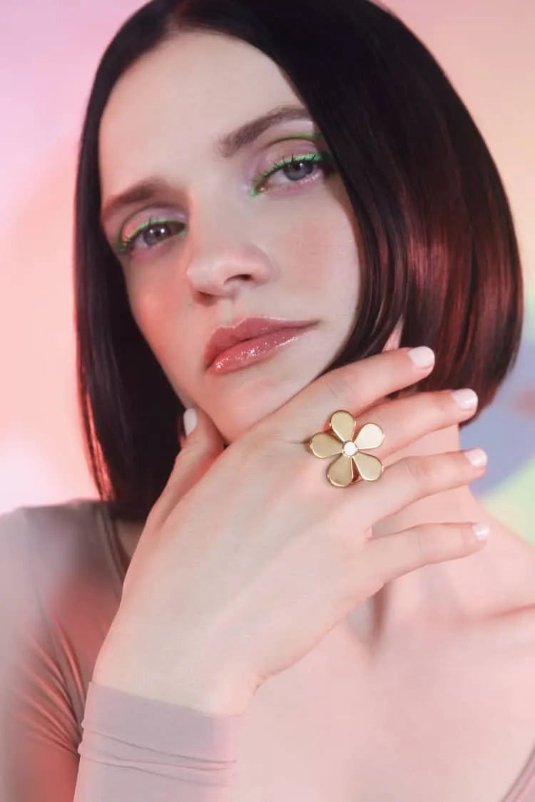 flower ring in gold