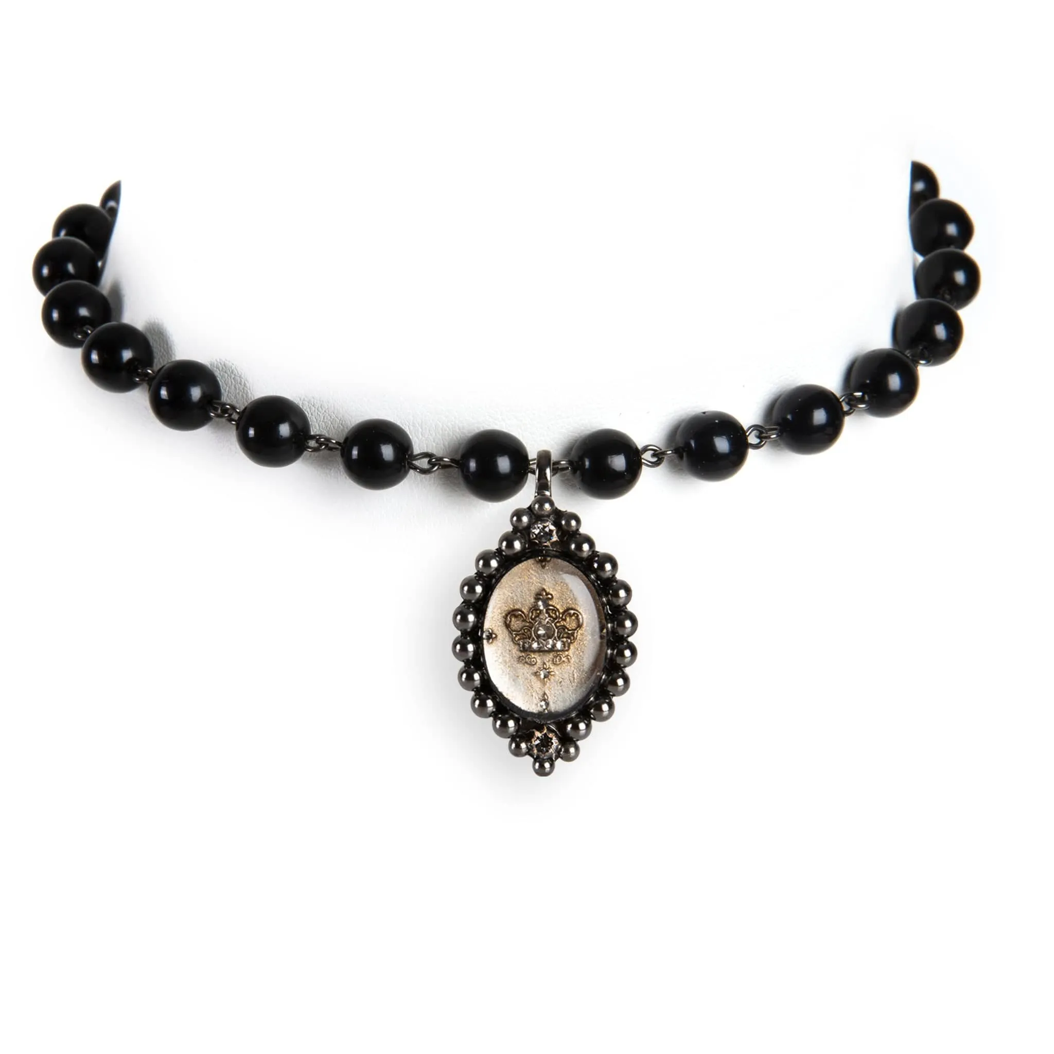 Iconic Pearl Choker Mystic Black Pearl with All Medallions