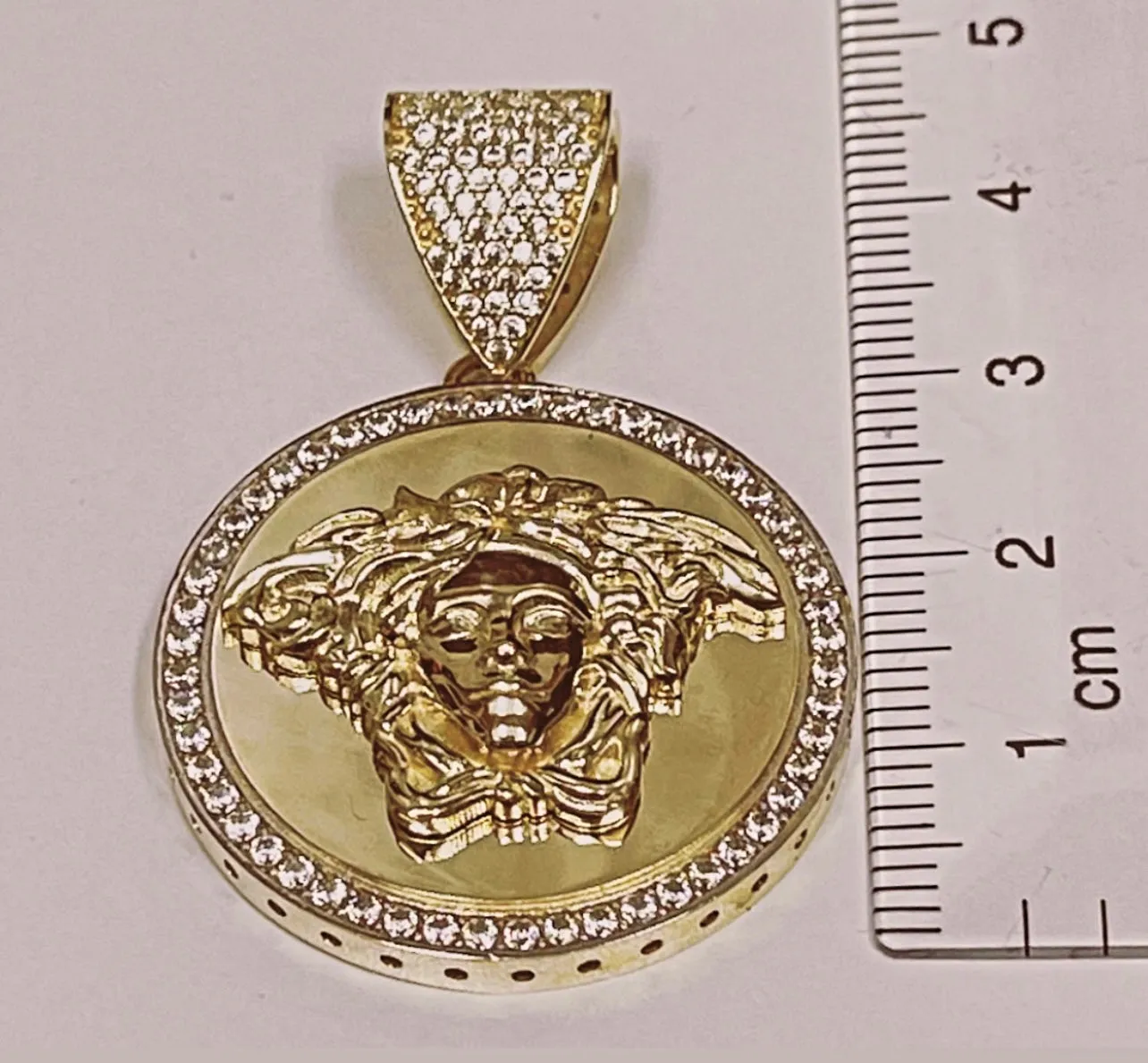 Medusa head pendant P298