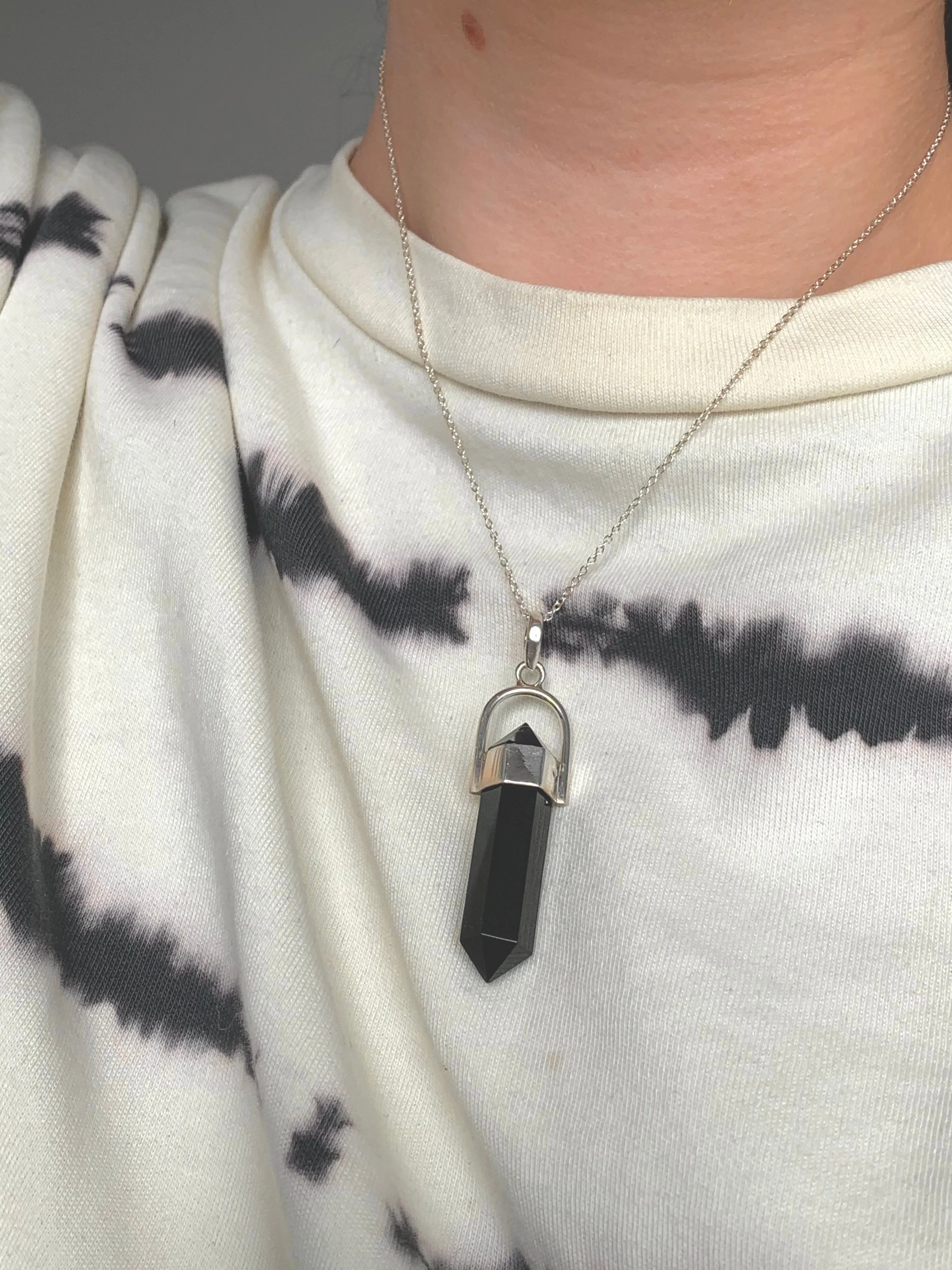 Onyx Alena Pendant