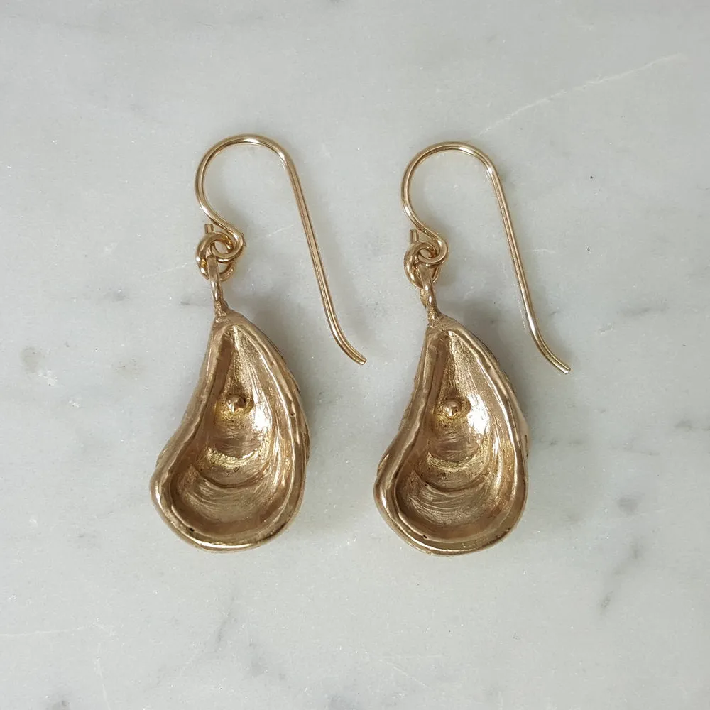 OYSTER EARRINGS