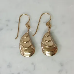 OYSTER EARRINGS