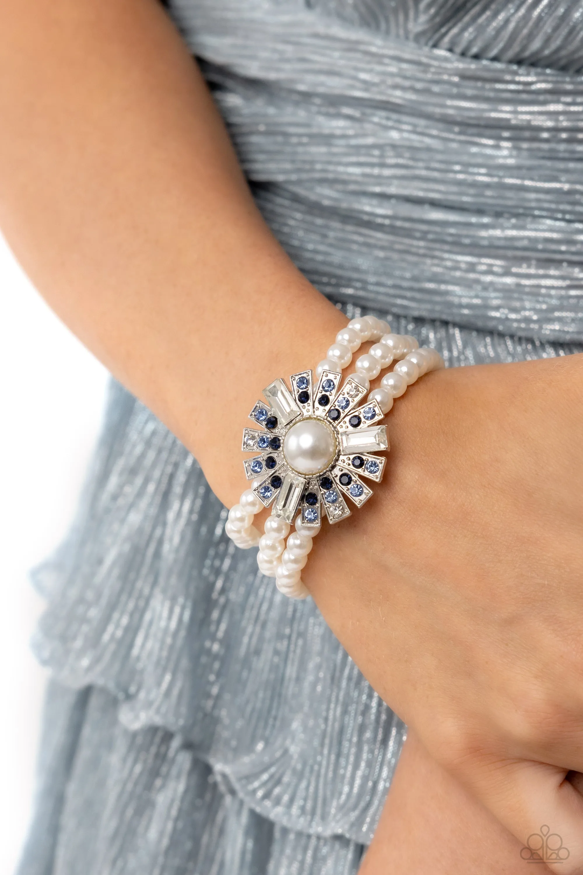 Paparazzi Gifted Gatsby - Blue and White Pearl Bracelet