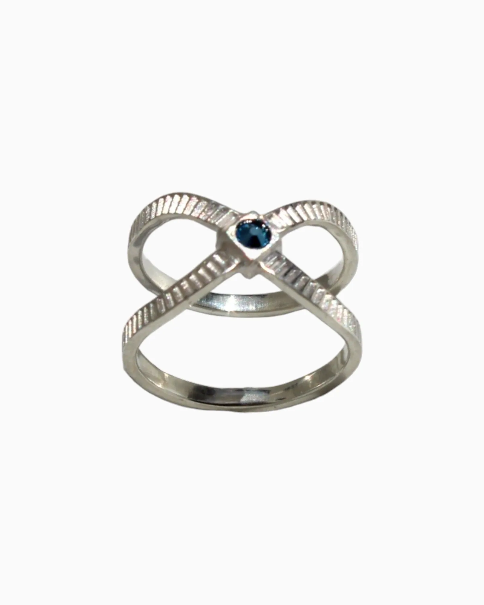 Silver Ring Calliophis #02