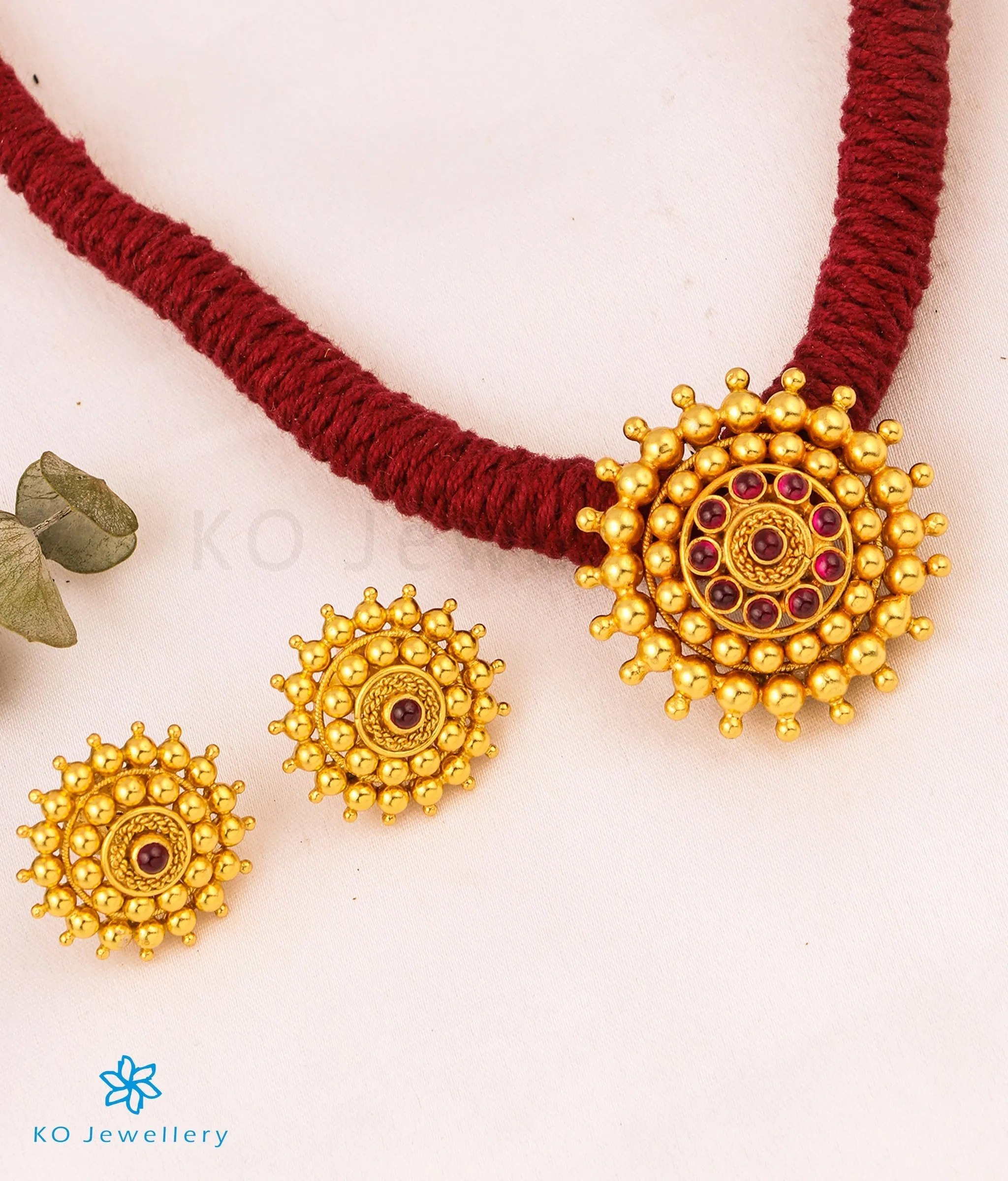 The Chakratiya Silver Thread Necklace (Maroon)